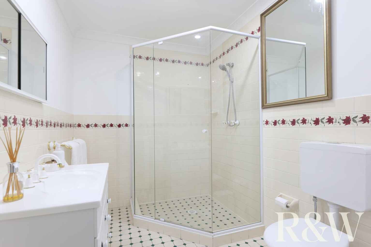 1 & 1A Chrisalex Place St Clair 1 & 1A Chrisalex Place St Clair