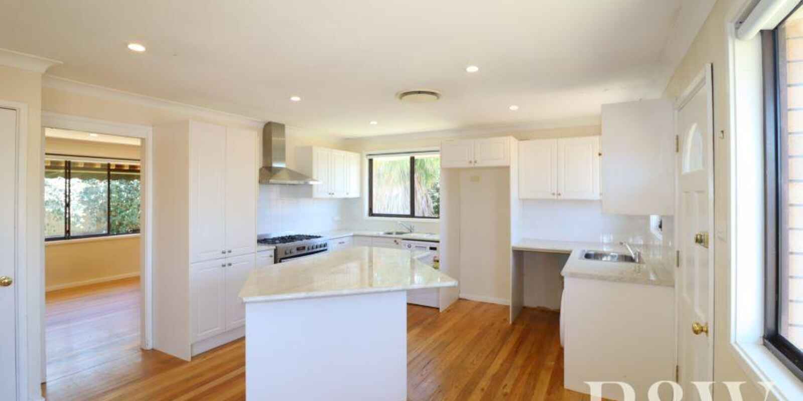 48 Harvey Circuit St Clair