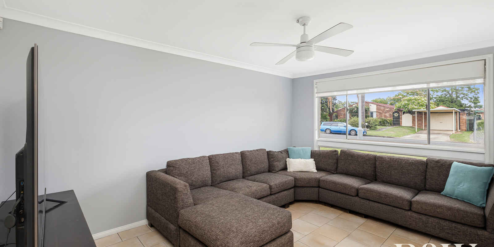 30 Francis Greenway Avenue St Clair