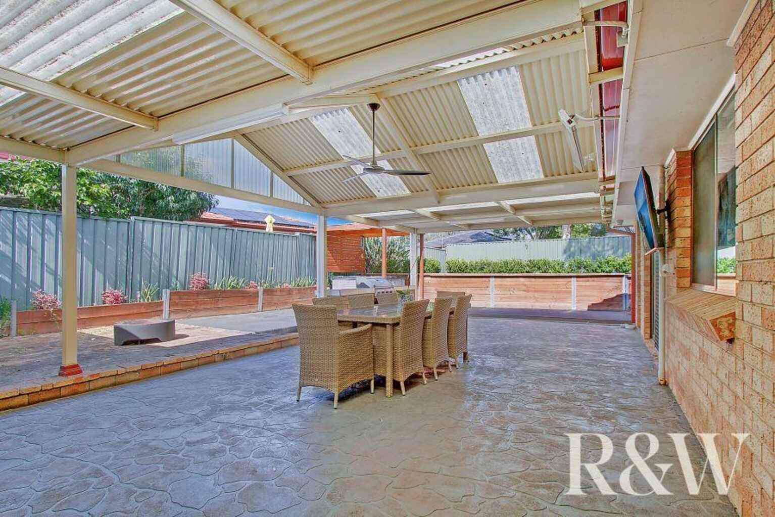 68 Windrush Circuit St Clair