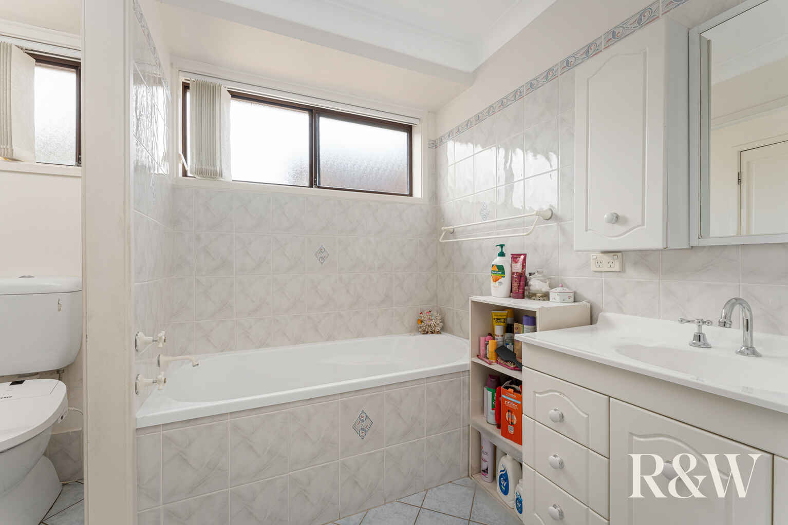 4 Nightmist Grove St Clair