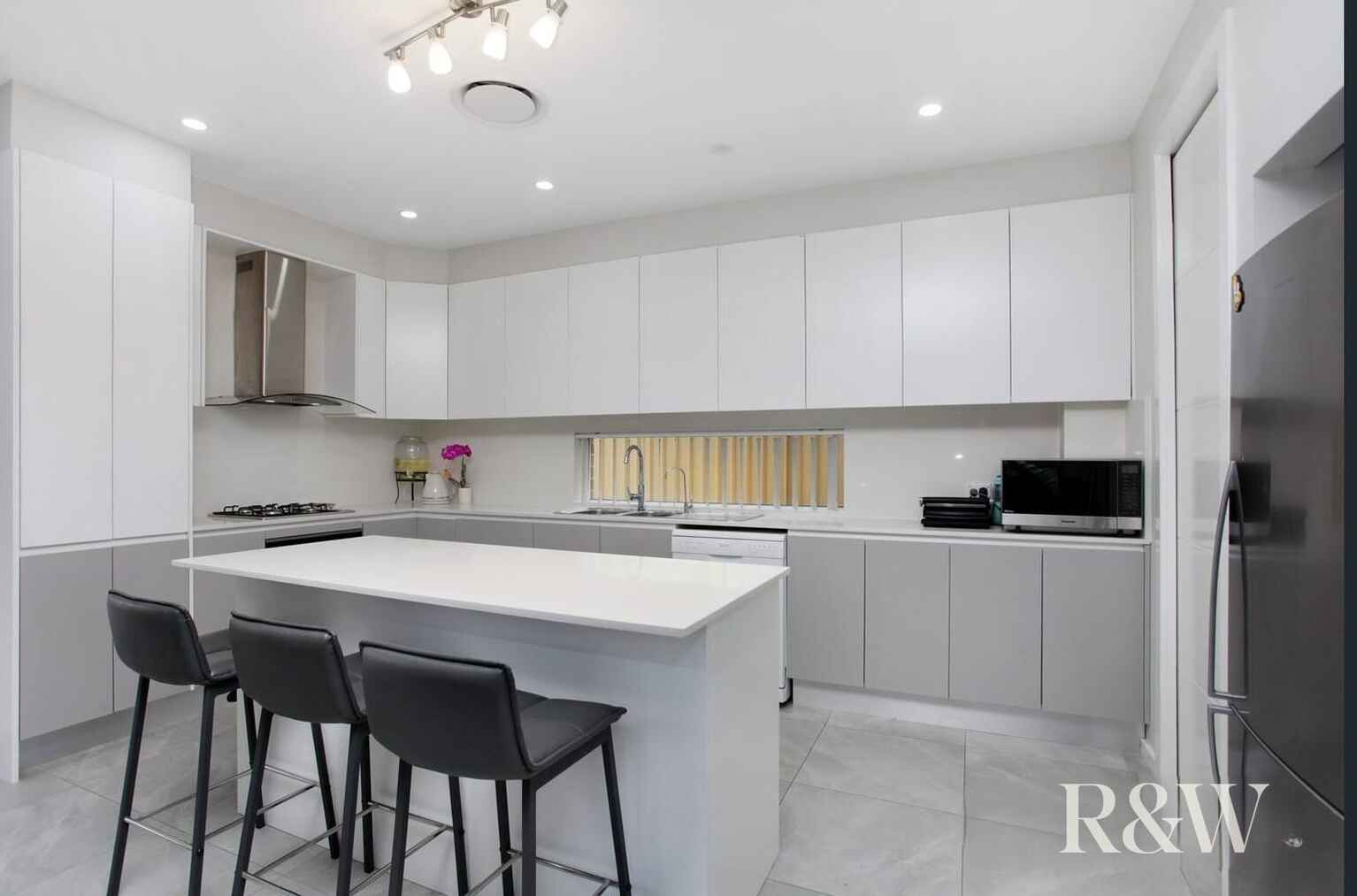 14A Barossa Close St Clair