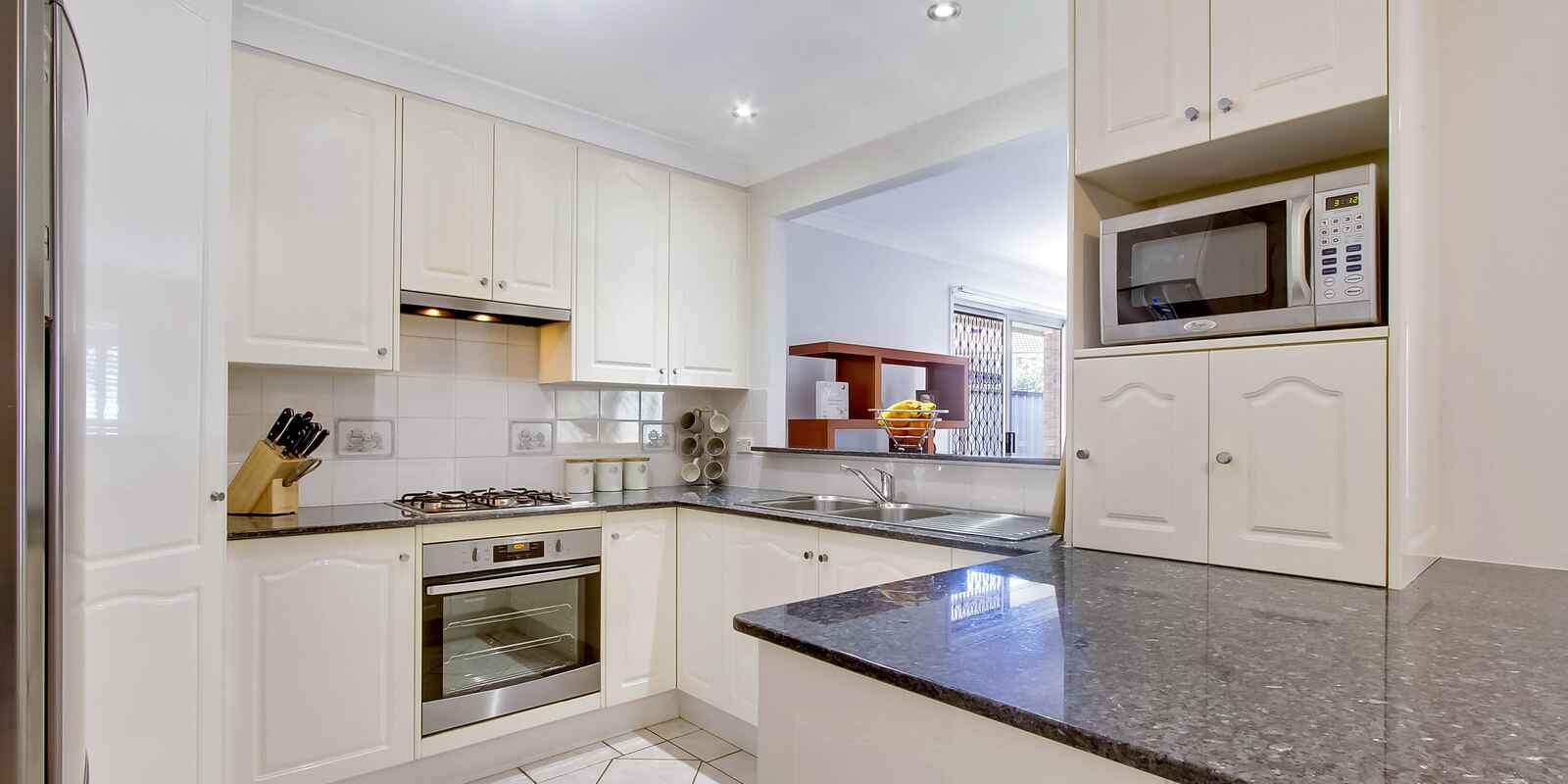 5 Bren Close St Clair