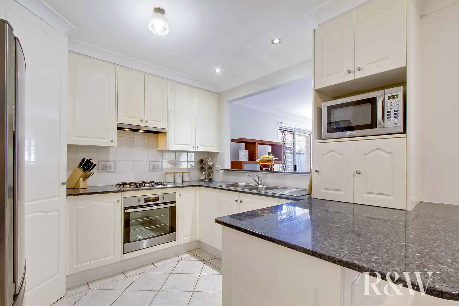 5 Bren Close St Clair