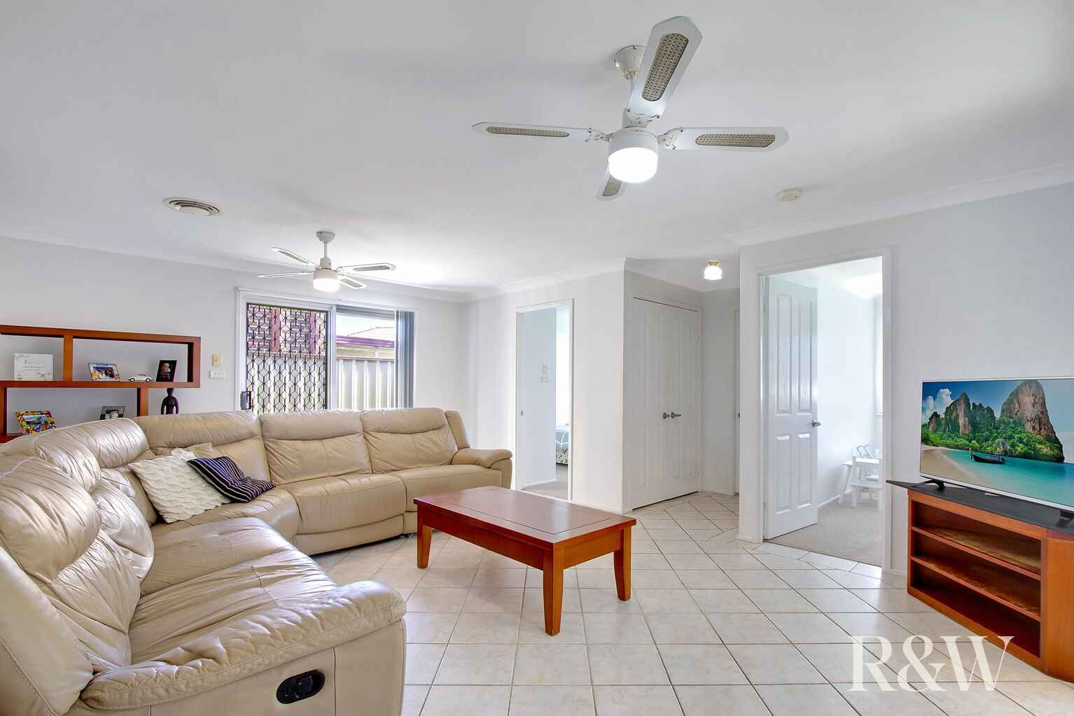 5 Bren Close St Clair