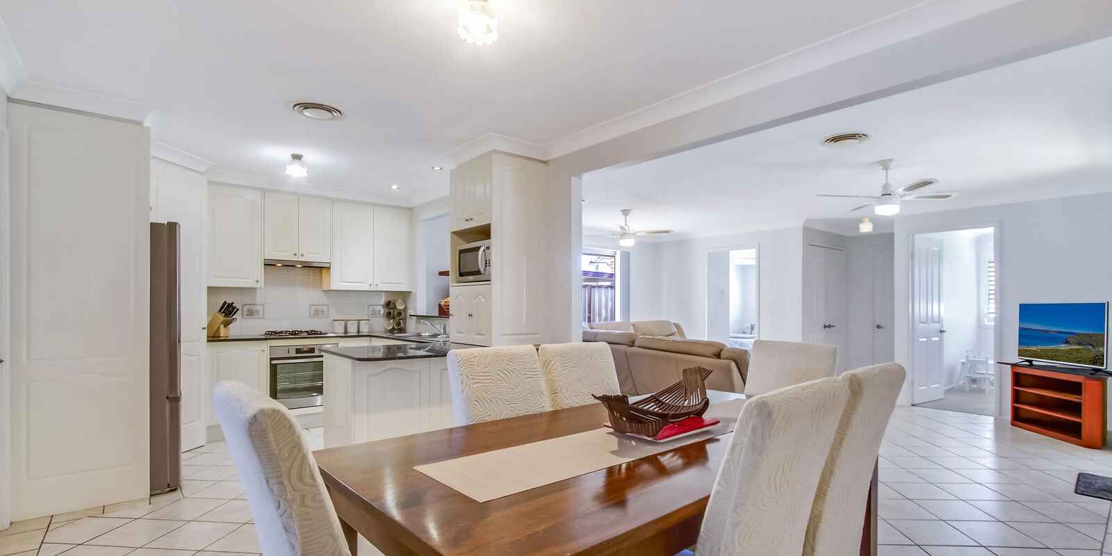 5 Bren Close St Clair