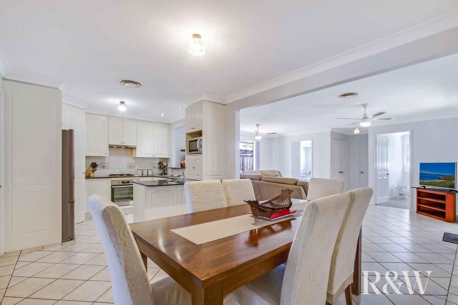 5 Bren Close St Clair