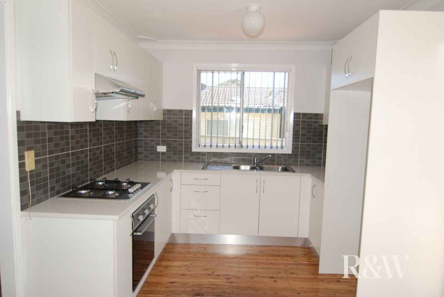 2 Maurice Street St Clair