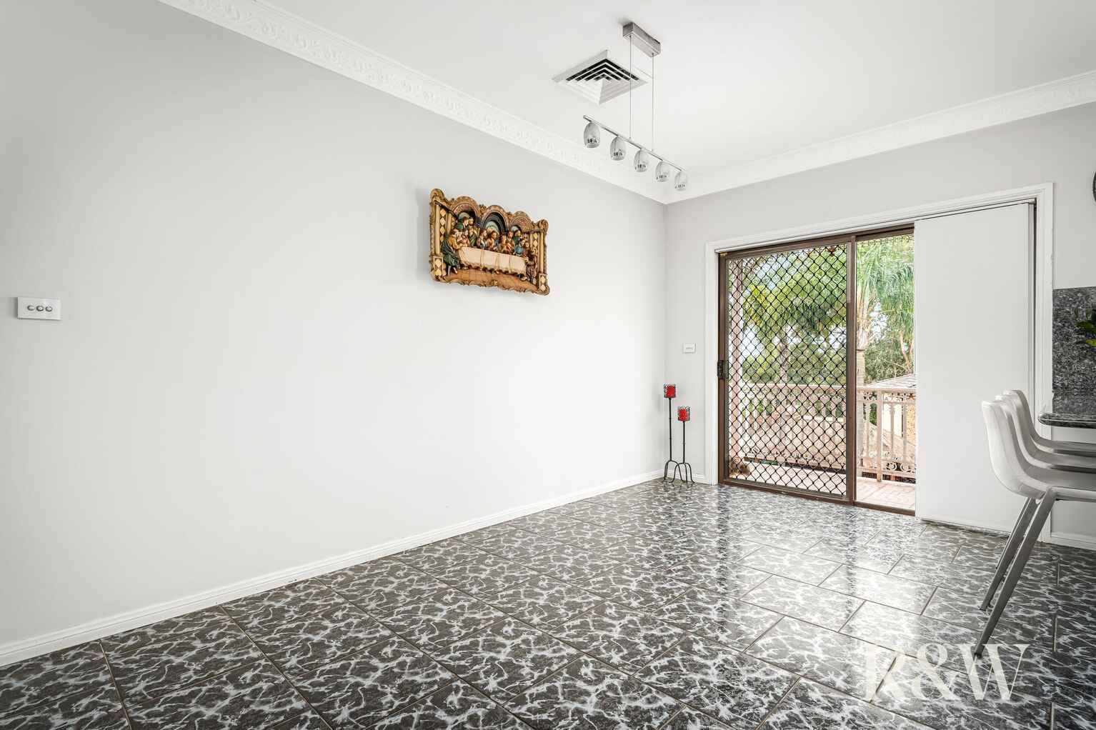 4 Nalong Street St Clair