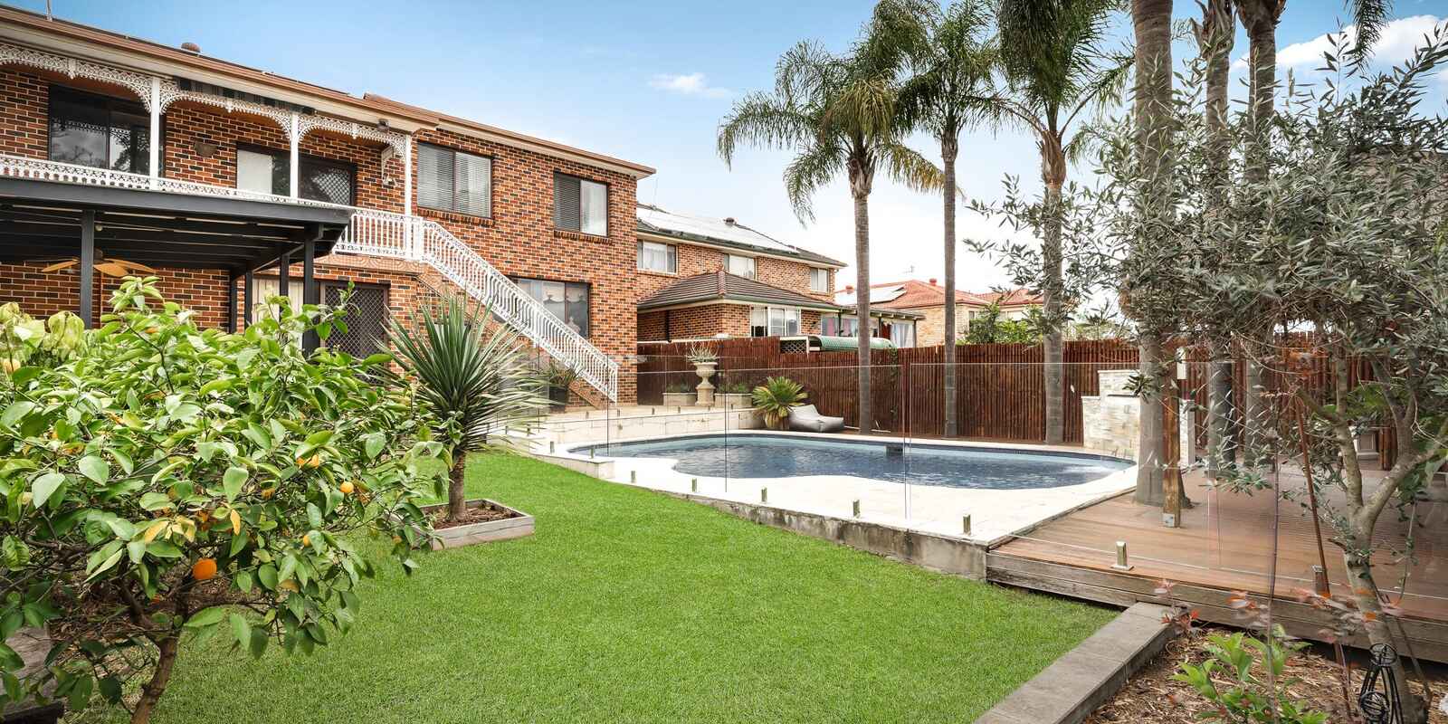 4 Nalong Street St Clair