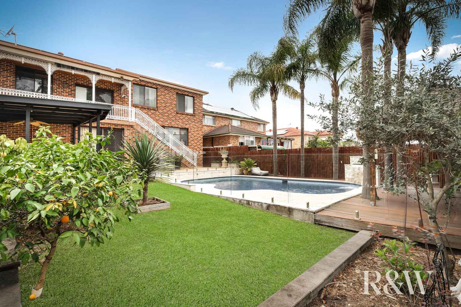 4 Nalong Street St Clair
