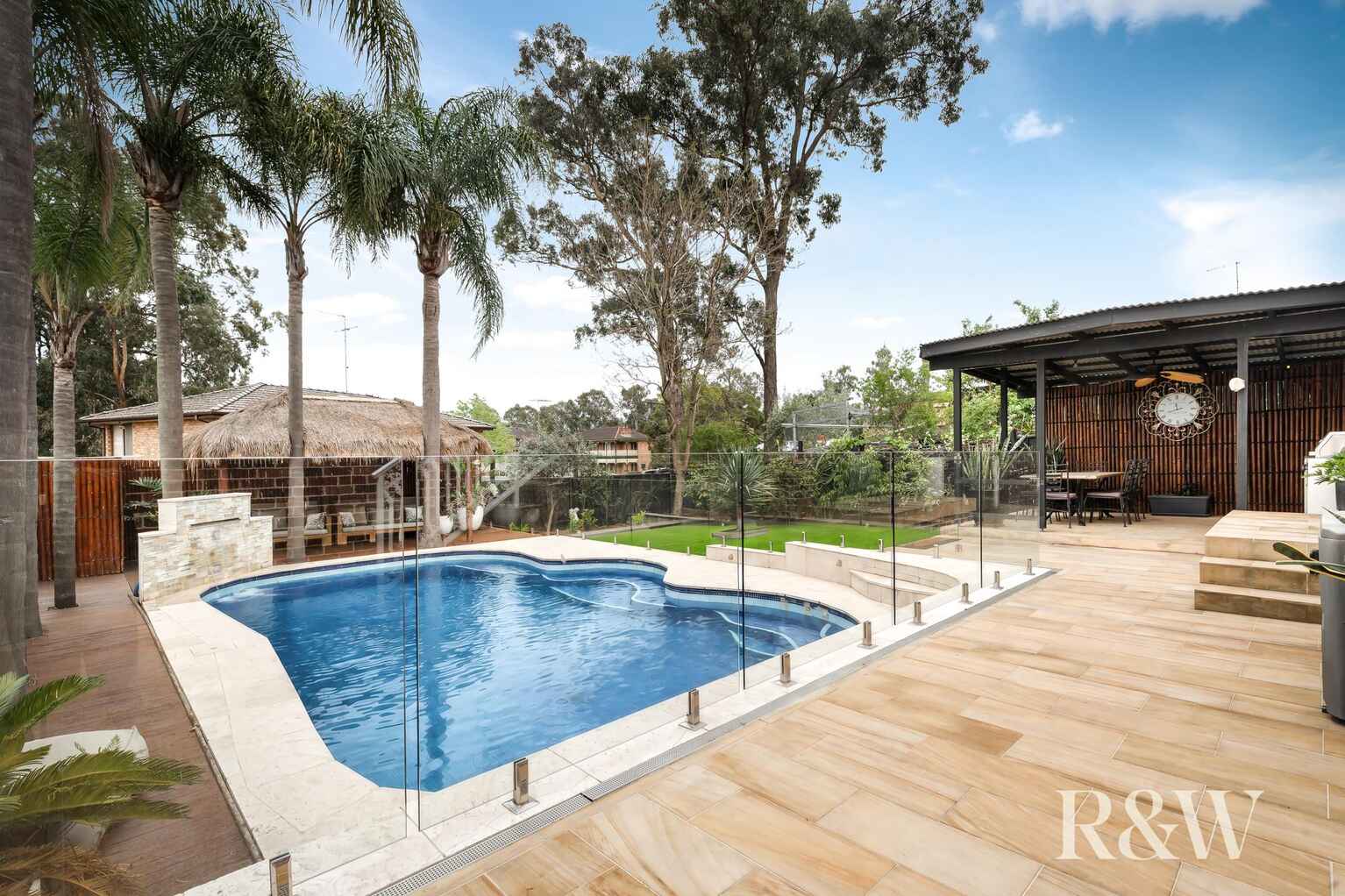 4 Nalong Street St Clair