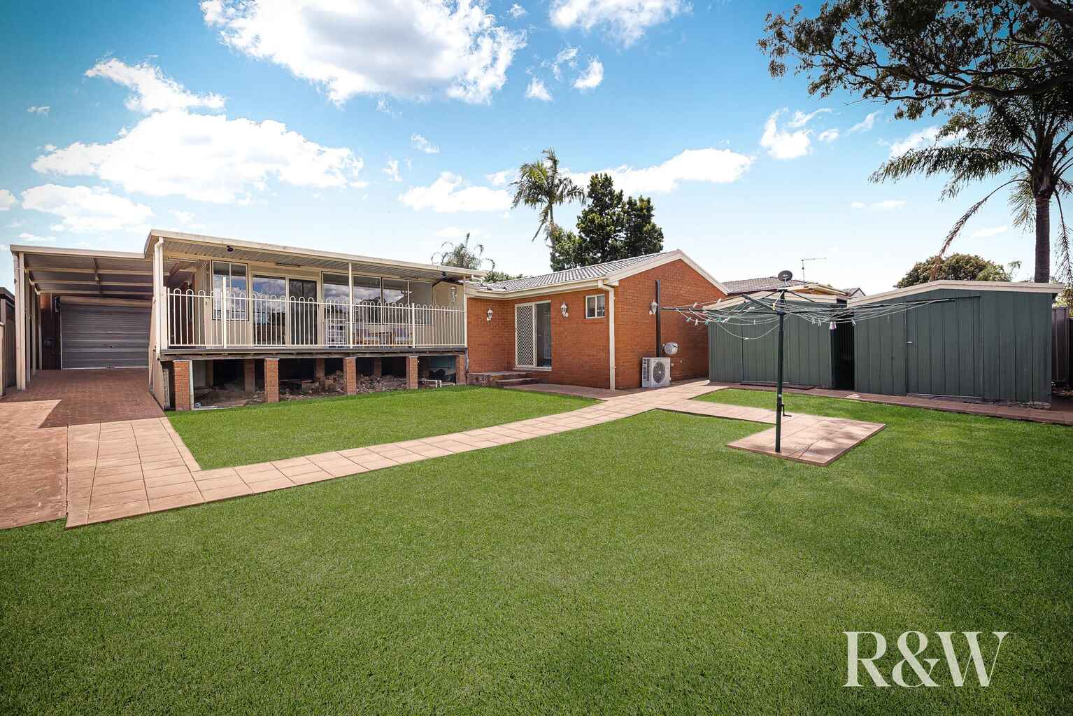 32 Endeavour Avenue St Clair