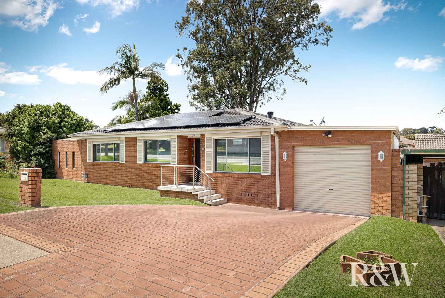 32 Endeavour Avenue St Clair